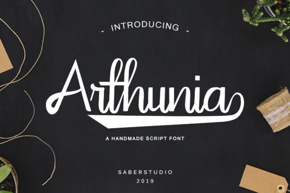Arthunia Script Font - Featured Image