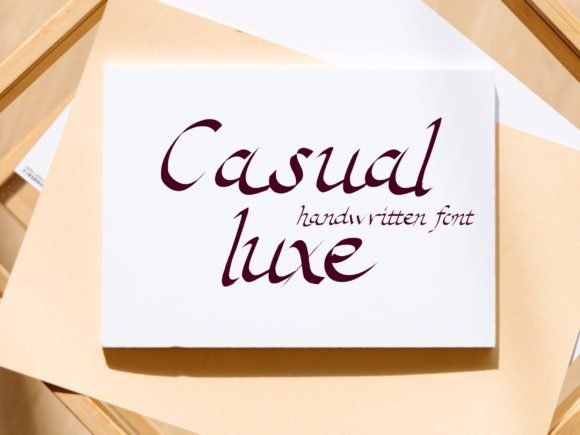 Casual Luxe Font - Featured Image